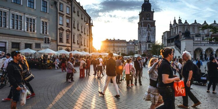 OBČINSKE FINANČNE PLATFORME NADGRANJA OBČINSKIH PRORAČUNOV